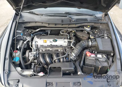 2010 Honda Accord 2.4 Ex-L from USA, damaged, VIN 1HGCP2F81AA118315